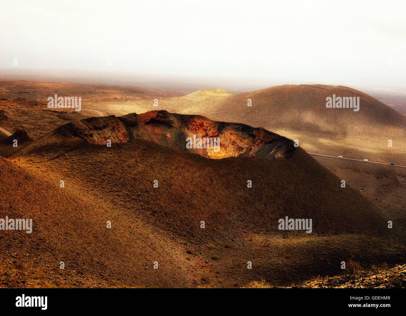 Vulcano, Fire montagne, Parco Nazionale di Timanfaya, Lanzarote, Isole Canarie, Spagna Foto Stock