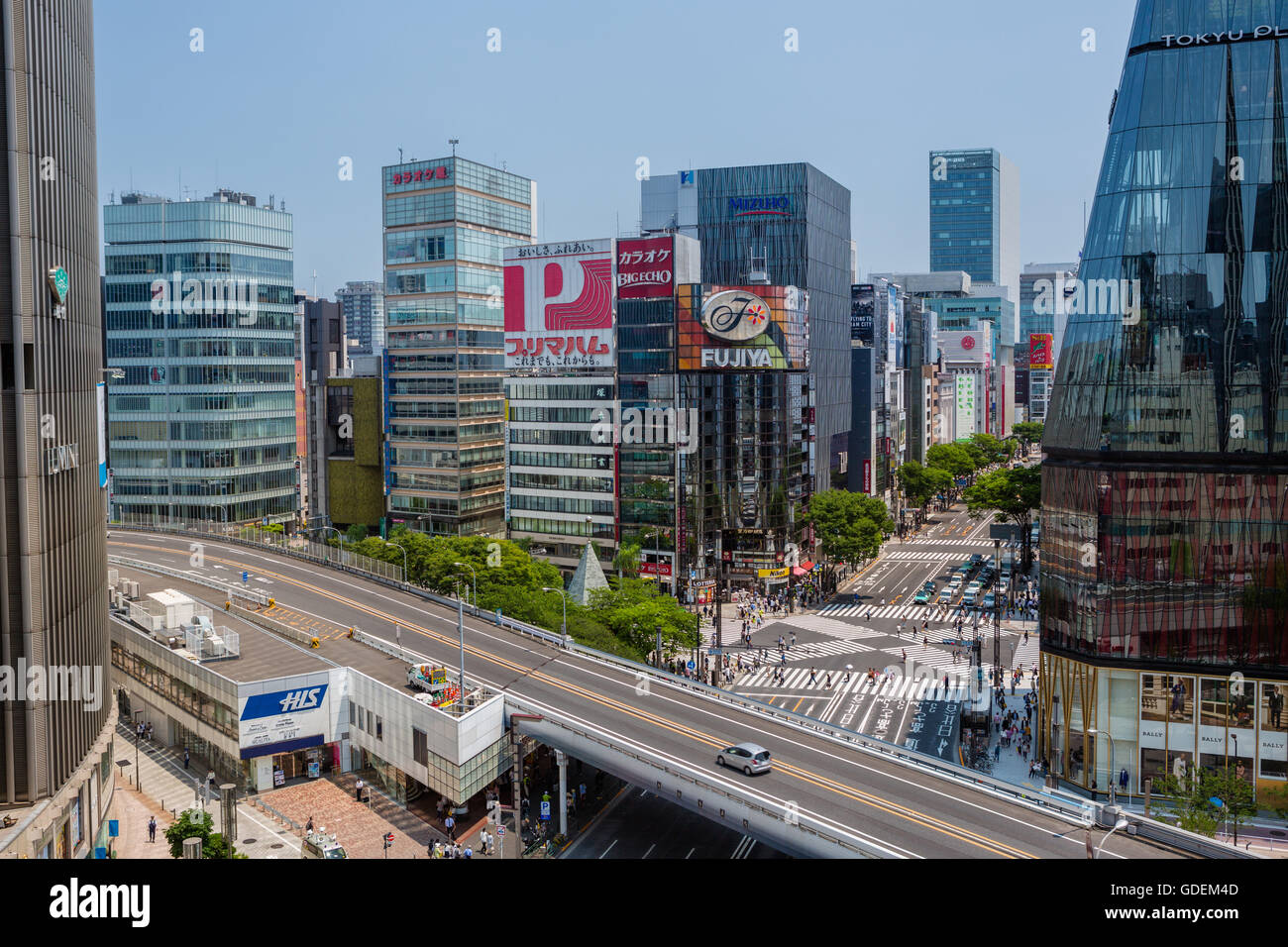 Giappone,quartiere di Ginza,Harumi dori Avenue. Foto Stock