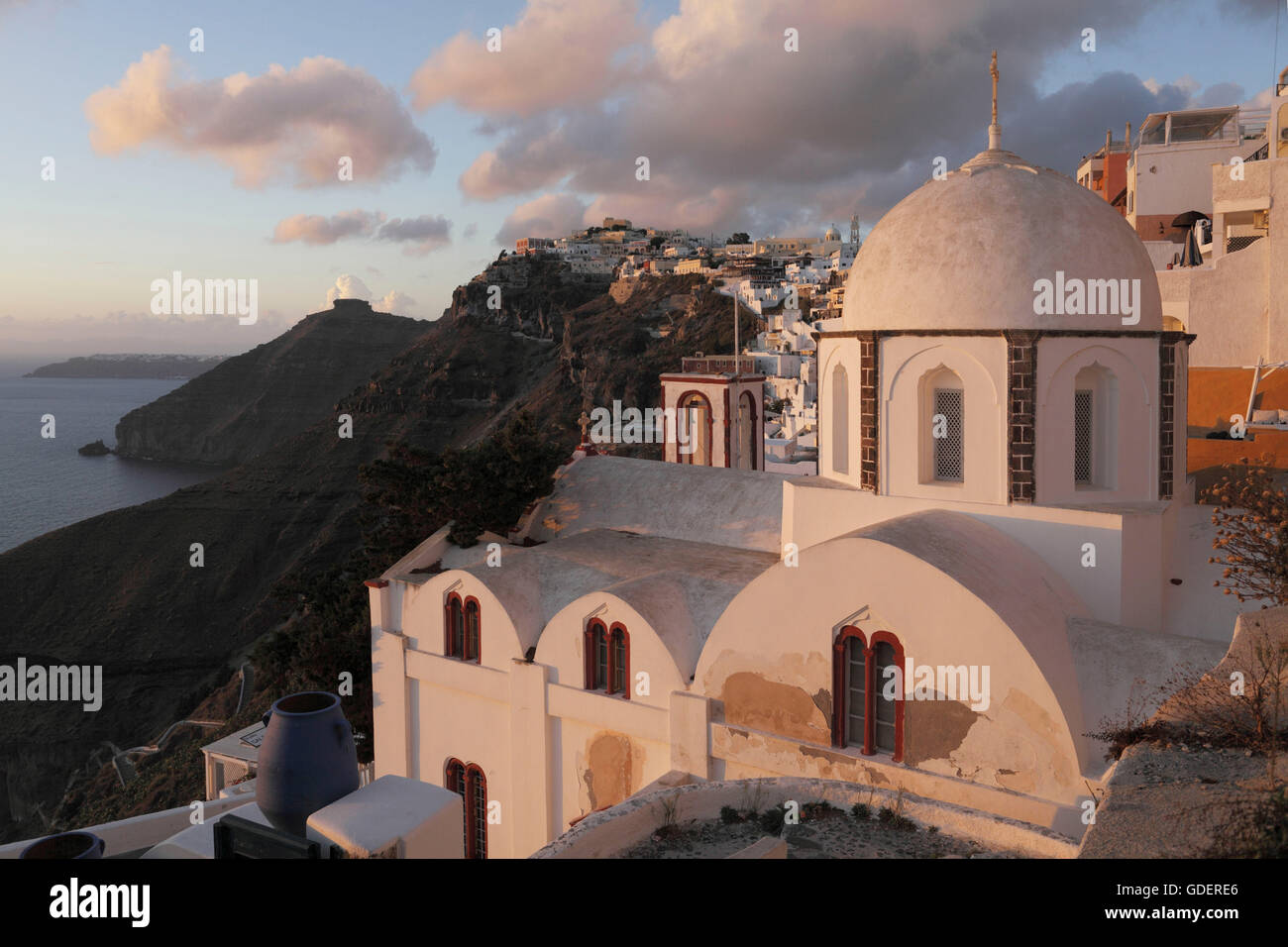 Agios Ioannis chiesa, Fira, Santorini, Cicladi, Grecia / Thira Foto Stock