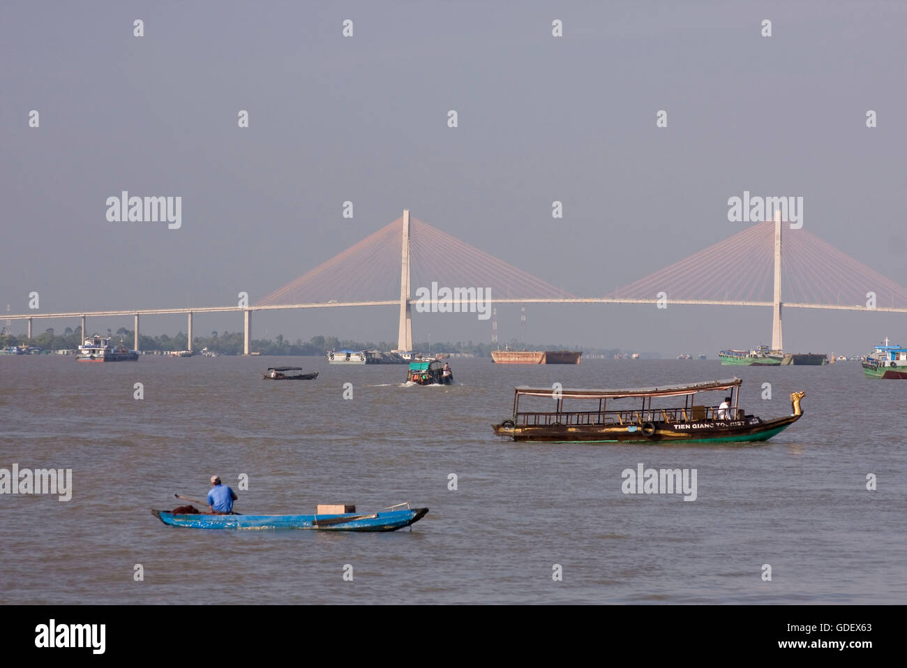 Cau Rach Mieu Bridge, Mekong, vicino a My Tho, Delta del Mekong, Vietnam Foto Stock