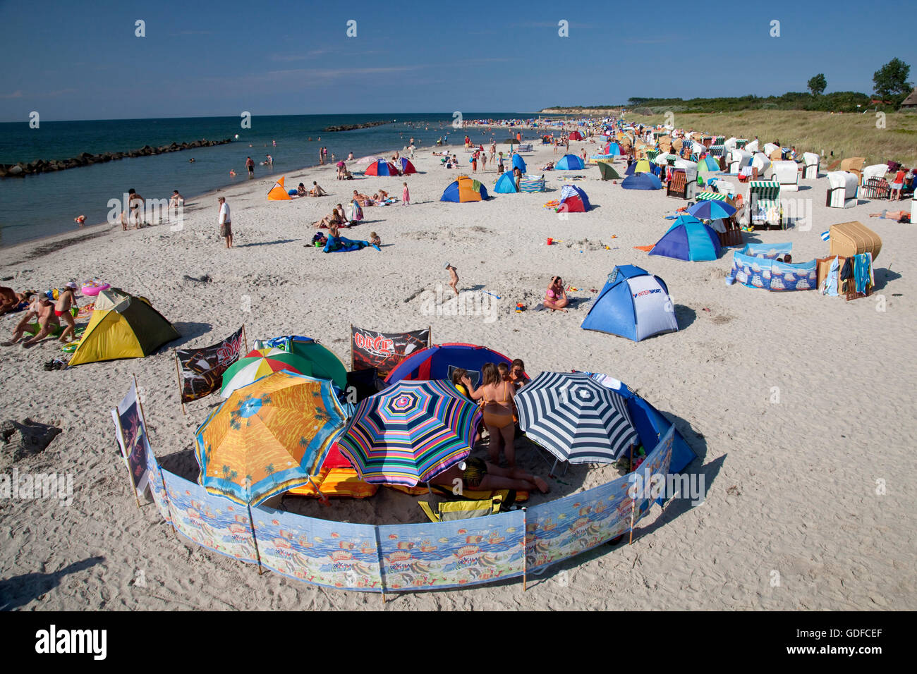 Spiaggia, mare Baltico località di Wustrow, Fischland, Meclemburgo-Pomerania Occidentale Foto Stock