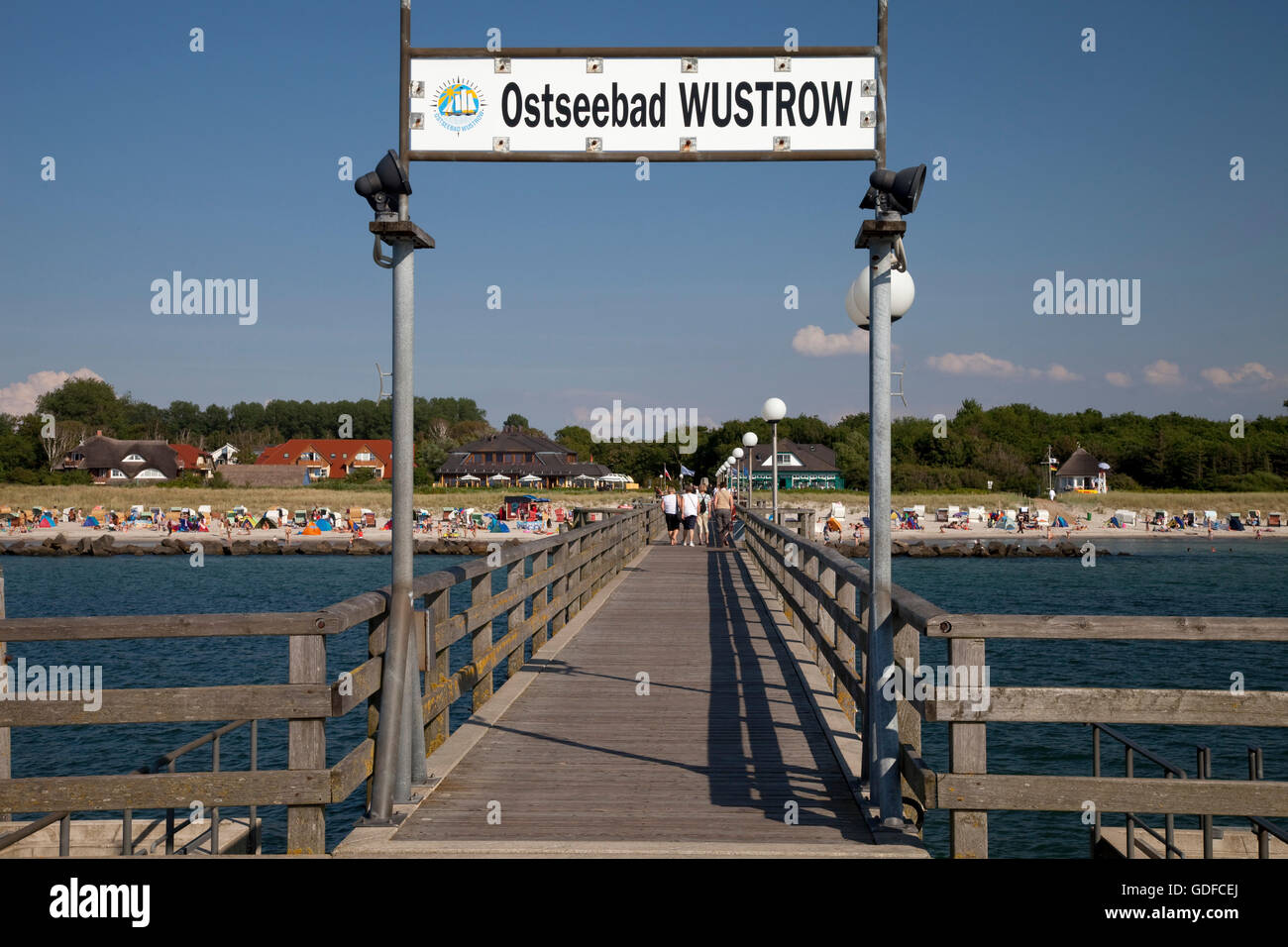 Pier, Mar Baltico località di Wustrow, Fischland, Meclemburgo-Pomerania Occidentale Foto Stock