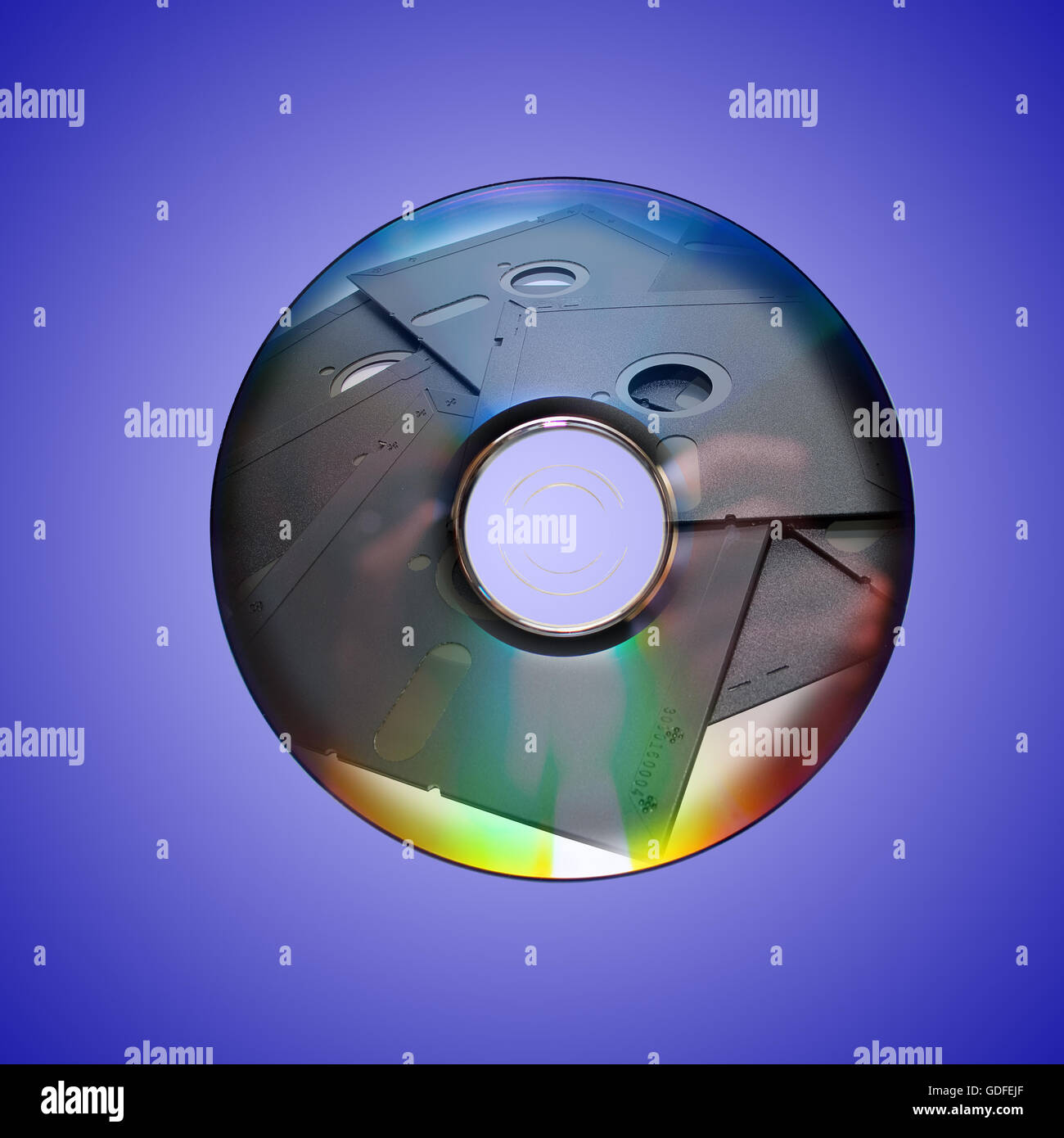 Dvd o cd e il vecchio disco floppy interno Foto Stock