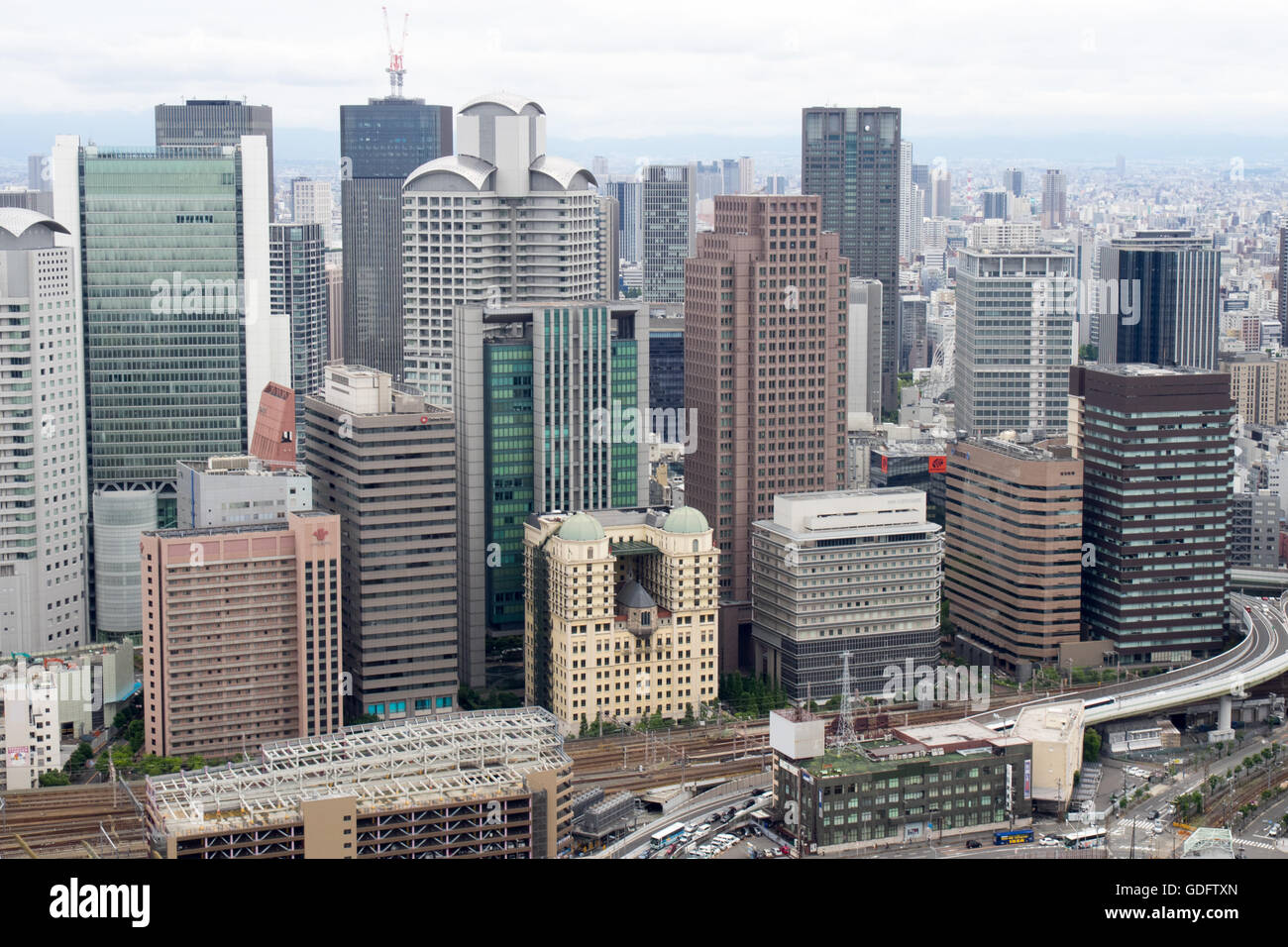 Vista panoramica sullo skyline di Umeda di Osaka. Foto Stock