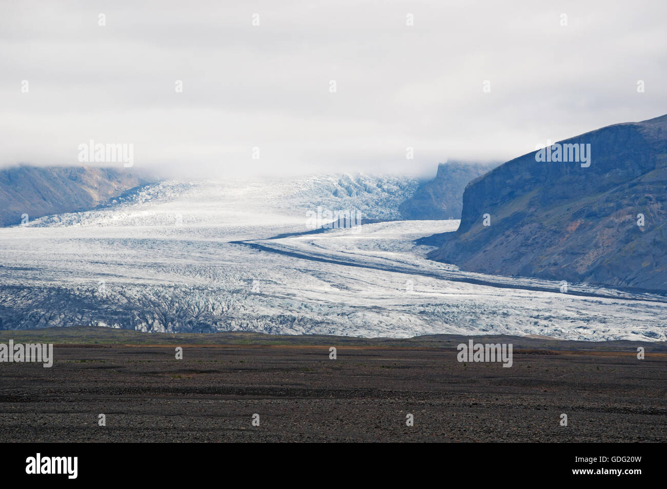 Islanda: vista del Skaftafellsjokull, il Ghiacciaio di Skaftafell, uno sperone del Vatnajokull tappo di ghiaccio Foto Stock