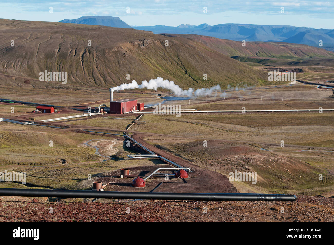 Islanda: Kroflustod Krafla Power Station, vicino al vulcano Krafla, Islanda la più grande stazione di alimentazione con i suoi 33 fori di trivellazione Foto Stock