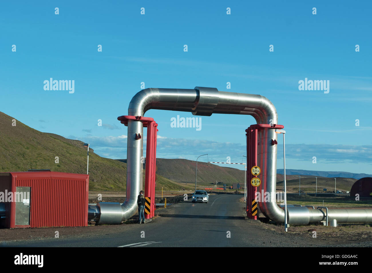Islanda: Kroflustod Krafla Power Station, vicino al vulcano Krafla, Islanda la più grande stazione di alimentazione con i suoi 33 fori di trivellazione Foto Stock