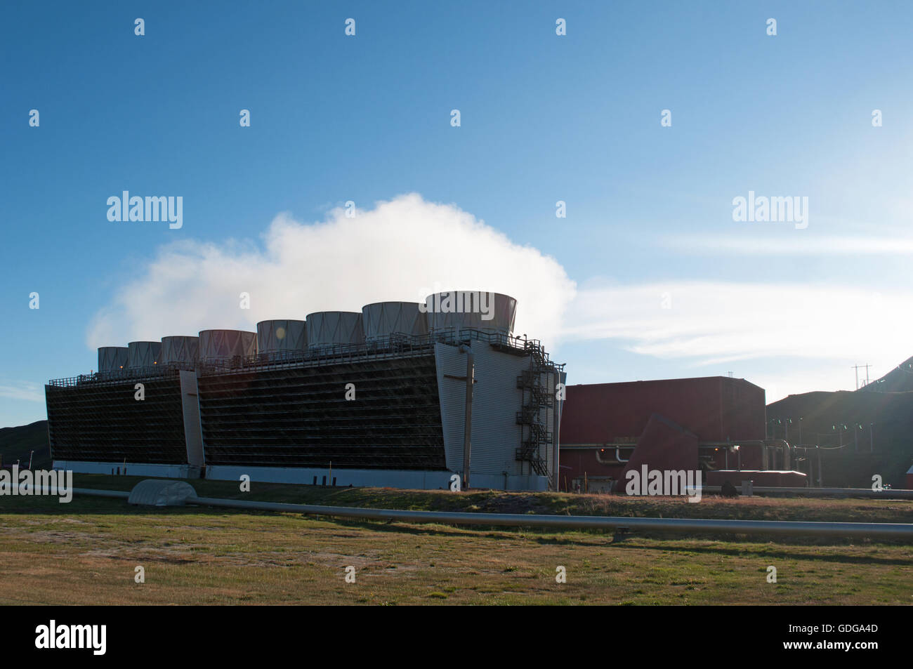 Islanda: Kroflustod Krafla Power Station, vicino al vulcano Krafla, Islanda la più grande stazione di alimentazione con i suoi 33 fori di trivellazione Foto Stock