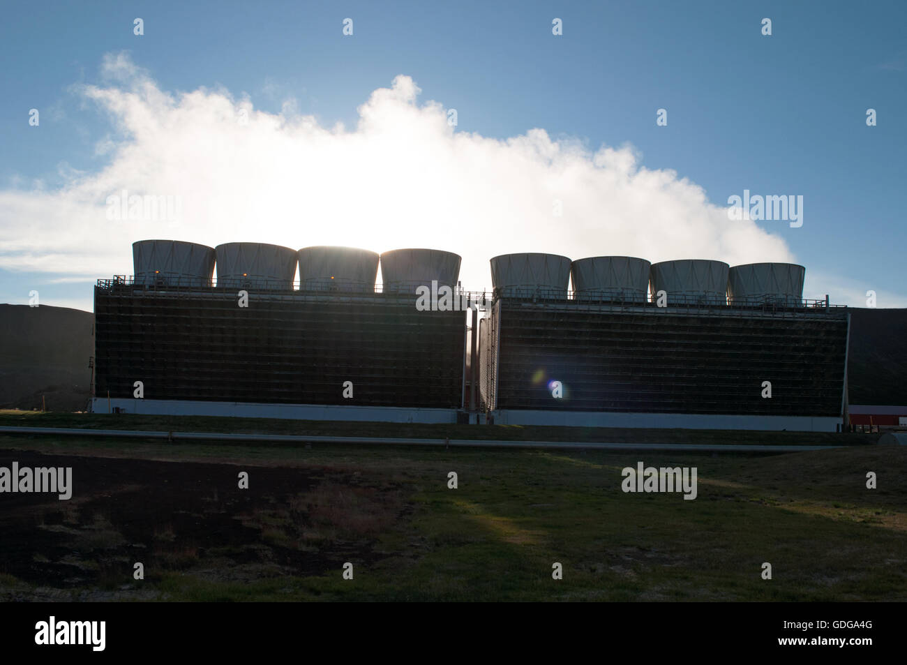 Islanda: Kroflustod Krafla Power Station, vicino al vulcano Krafla, Islanda la più grande stazione di alimentazione con i suoi 33 fori di trivellazione Foto Stock