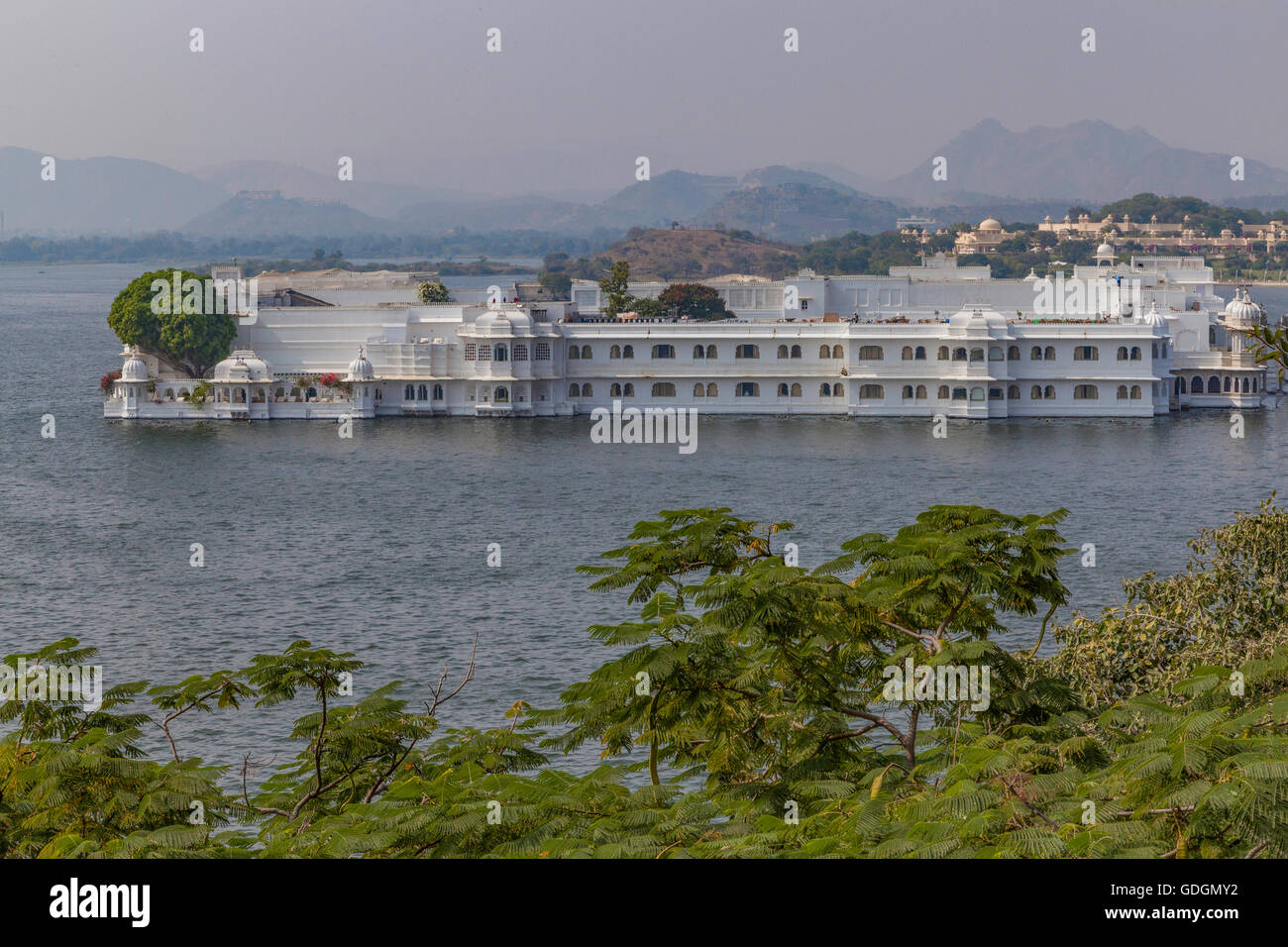 Tag Lake Hotel in Udaipur, uno dei più costosi hotel in India. Foto Stock