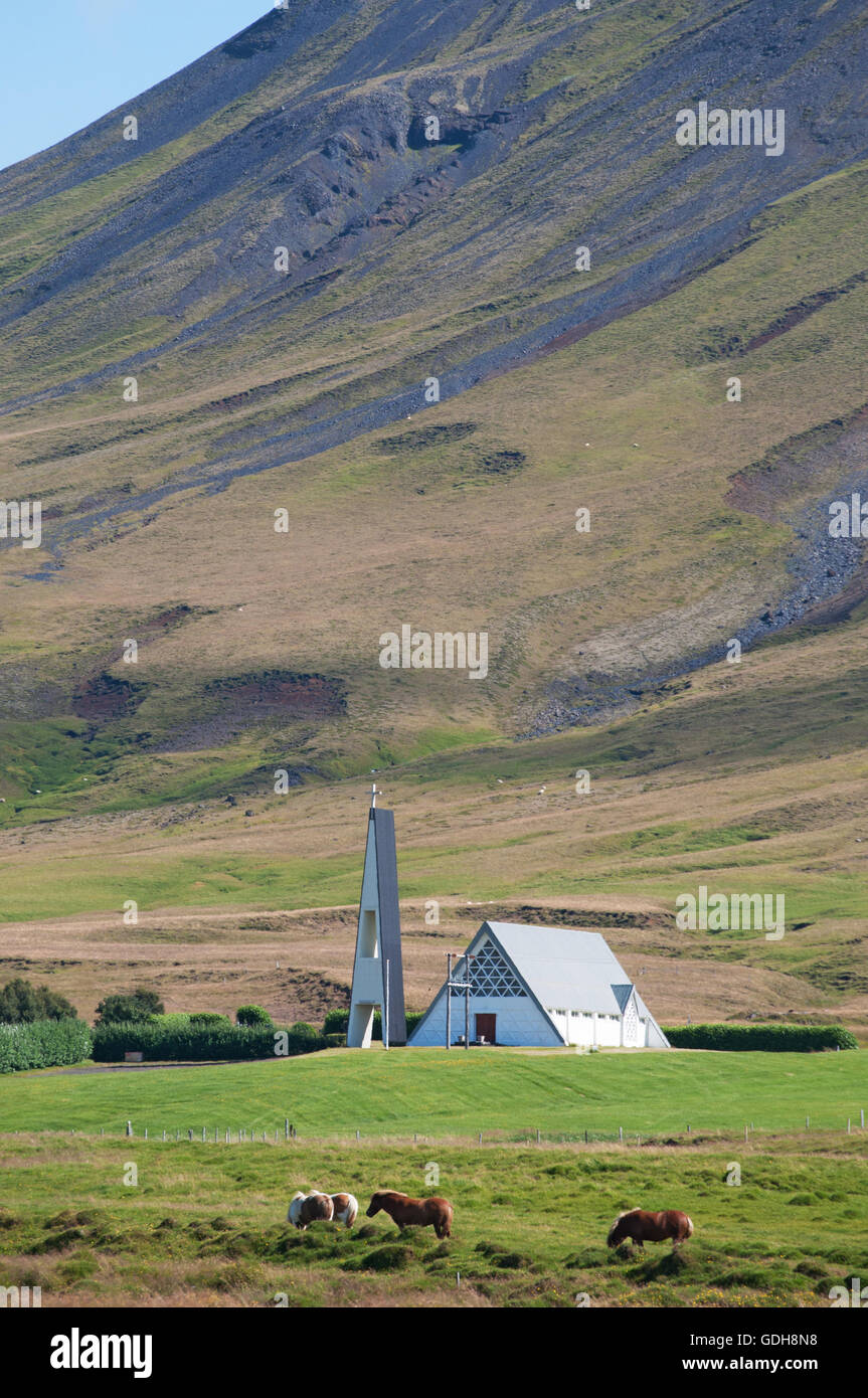 Islanda: una chiesa di campagna Islandese Foto Stock
