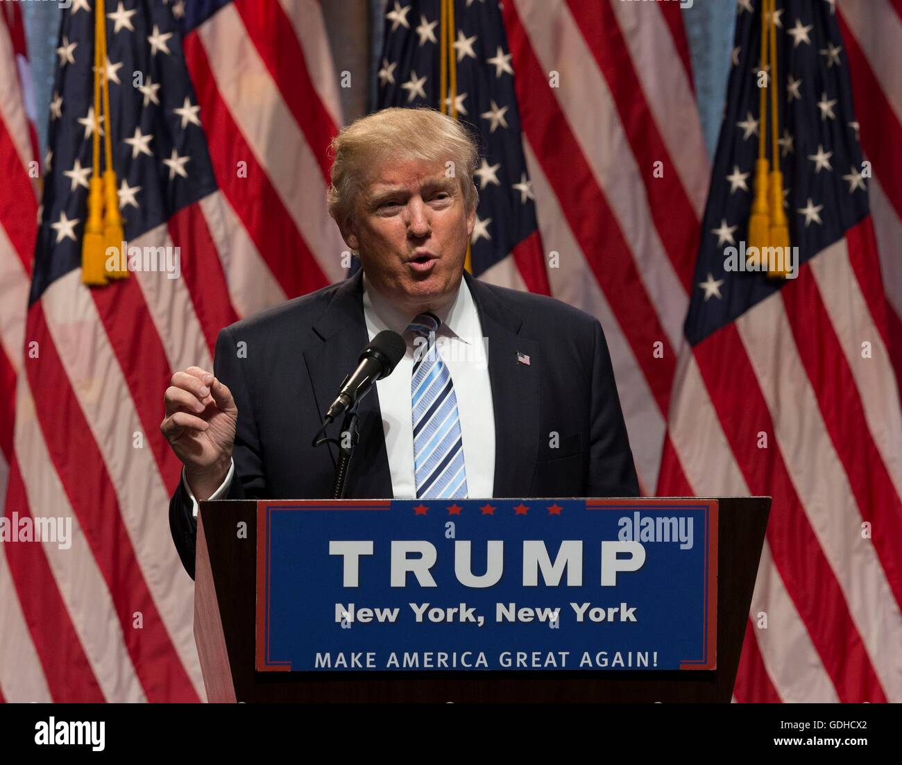 New York, NY, STATI UNITI D'AMERICA. 16 Luglio, 2016. Donald Trump di presenze per Donald Trump annuncia il Governatore Mike Pence come Vice Presidential Running Mate, New York Hilton Midtown, New York, NY Luglio 16, 2016. Credito: Lev Radin/Everett raccolta/Alamy Live News Foto Stock