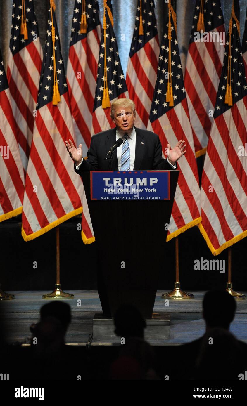 New York, NY, STATI UNITI D'AMERICA. 16 Luglio, 2016. Donald Trump di presenze per Donald Trump annuncia il Governatore Mike Pence come Vice Presidential Running Mate, New York Hilton Midtown, New York, NY Luglio 16, 2016. Credito: Kristin Callahan/Everett raccolta/Alamy Live News Foto Stock