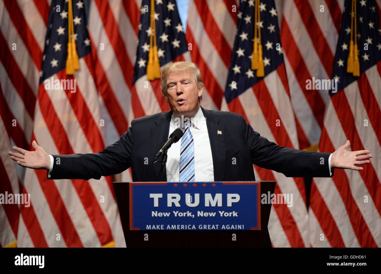 New York, NY, STATI UNITI D'AMERICA. 16 Luglio, 2016. Donald Trump di presenze per Donald Trump annuncia il Governatore Mike Pence come Vice Presidential Running Mate, New York Hilton Midtown, New York, NY Luglio 16, 2016. Credito: Kristin Callahan/Everett raccolta/Alamy Live News Foto Stock