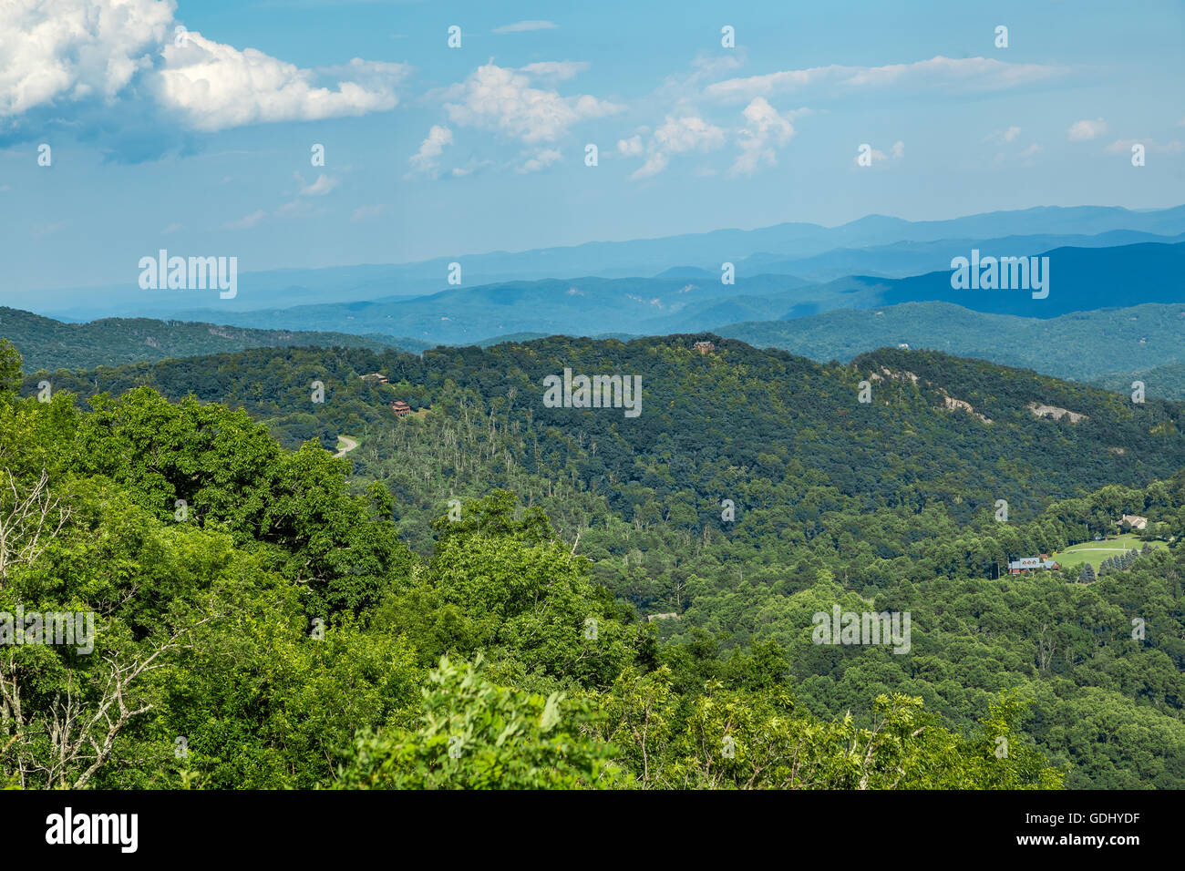 Una vista del North Carolina campagna da Blue Ridge Parkway Foto Stock