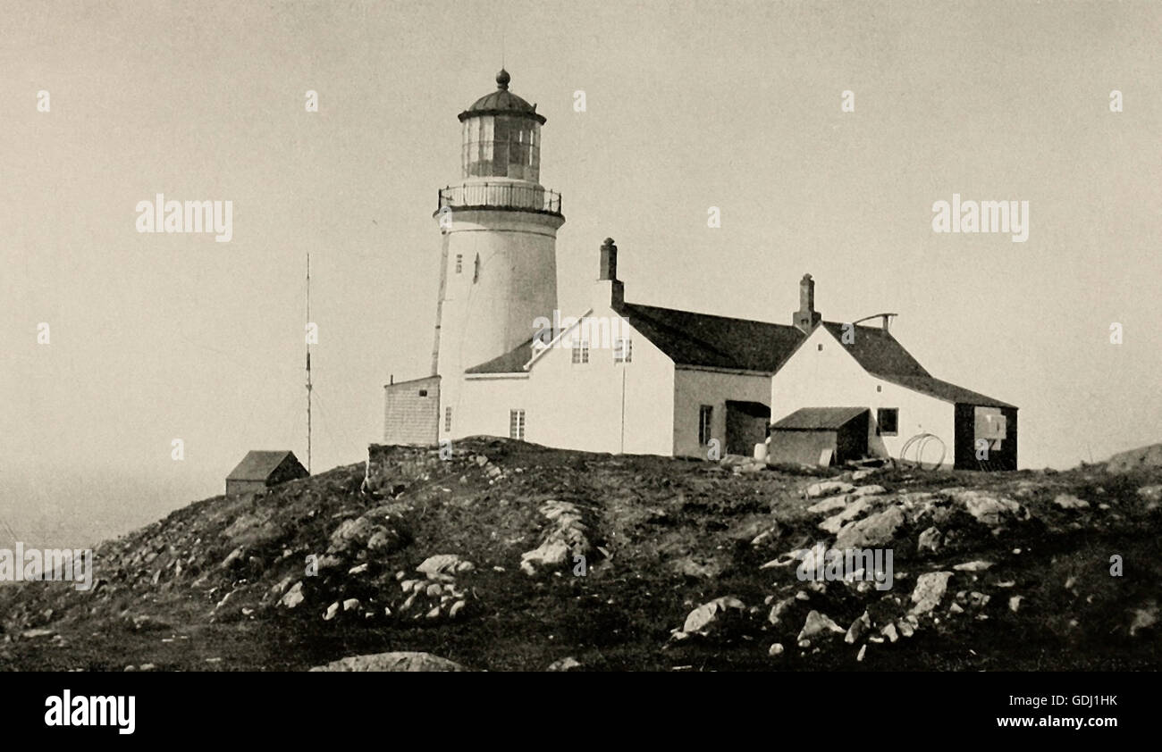 La luce all'estremità meridionale di Belle Isle, circa 1900 Foto Stock
