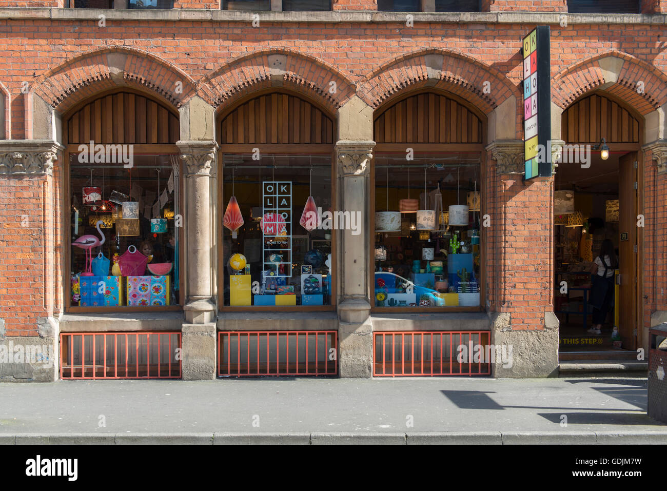 Oklahoma negozio di articoli da regalo si trova su High Street nel quartiere settentrionale area di Manchester. Foto Stock