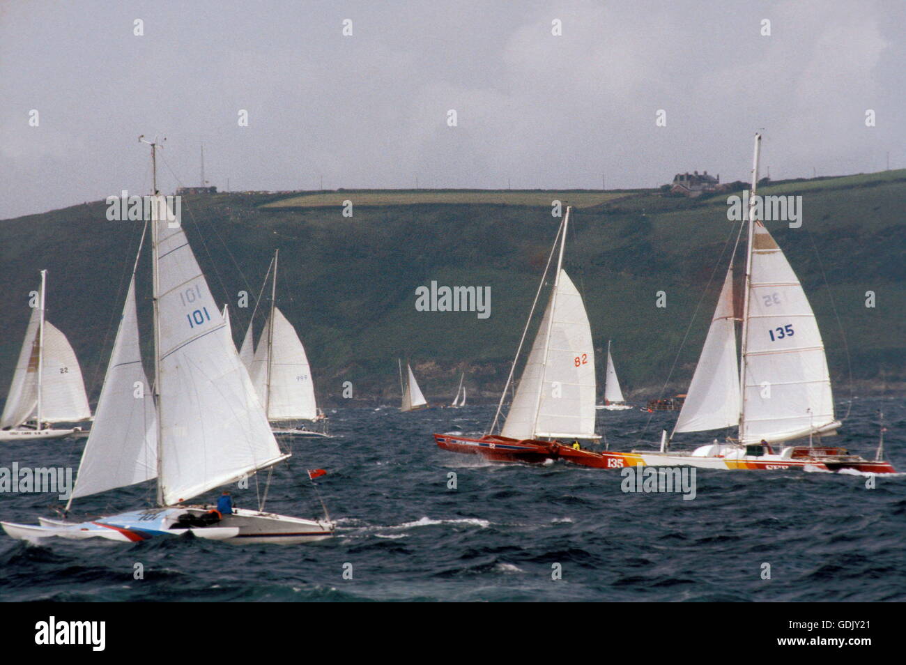 AJAXNETPHOTO. 2 ° giugno, 1984. PLYMOUTH in Inghilterra.- OSTAR 1984 - FLOTTA START Photo:JONATHAN EASTLAND/AJAX REF:1984 02 Foto Stock