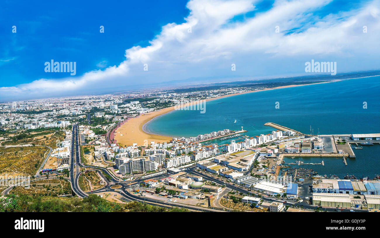 Lo spot è una testimonianza della devastante terremoto che ha colpito Agadir in 1960. Ora Oufella Agadir Agadir è meglio touristique, dove il turista a godere di una bella 360 gradi il panorama della città e della costa. Foto Stock