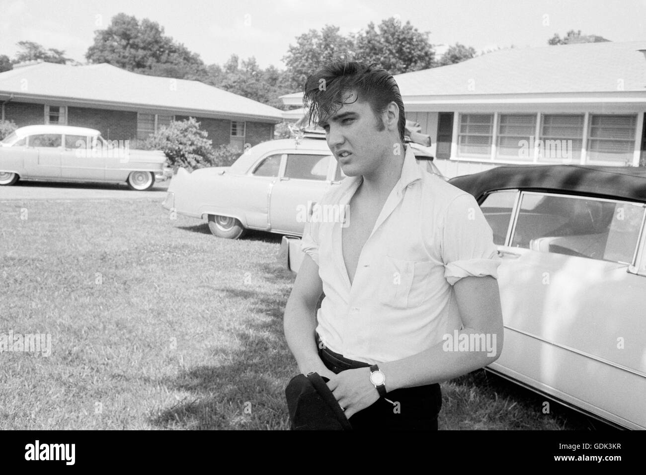 Elvis Presley in casa, 1956 Foto Stock