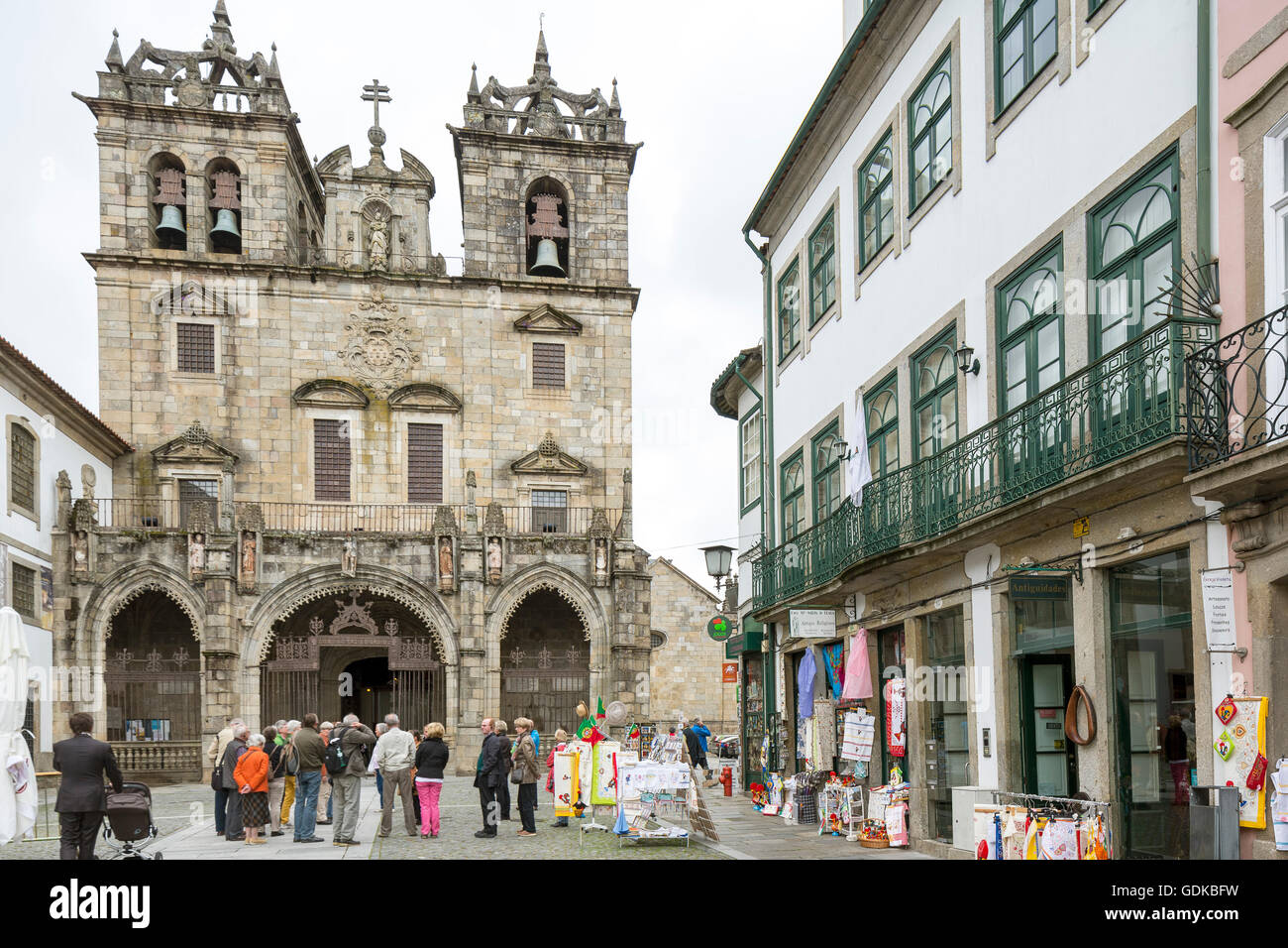 La facciata della cattedrale di Braga, Braga, Distretto di Braga, Portogallo, Europa, viaggi, fotografia di viaggio Foto Stock