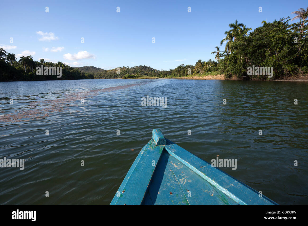 Gite in barca sul Rio Tao, la maggior parte del fiume acquoso in Cuba, provincia di Guantánamo, a Cuba Foto Stock