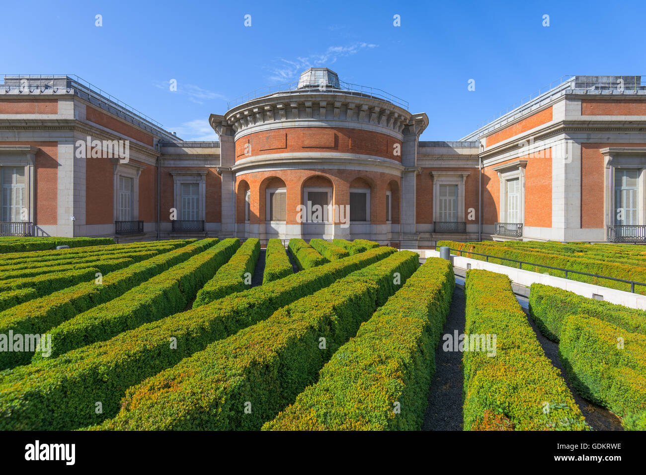 Il Museo del Prado giardino posteriore a Madrid, Spagna. Foto Stock
