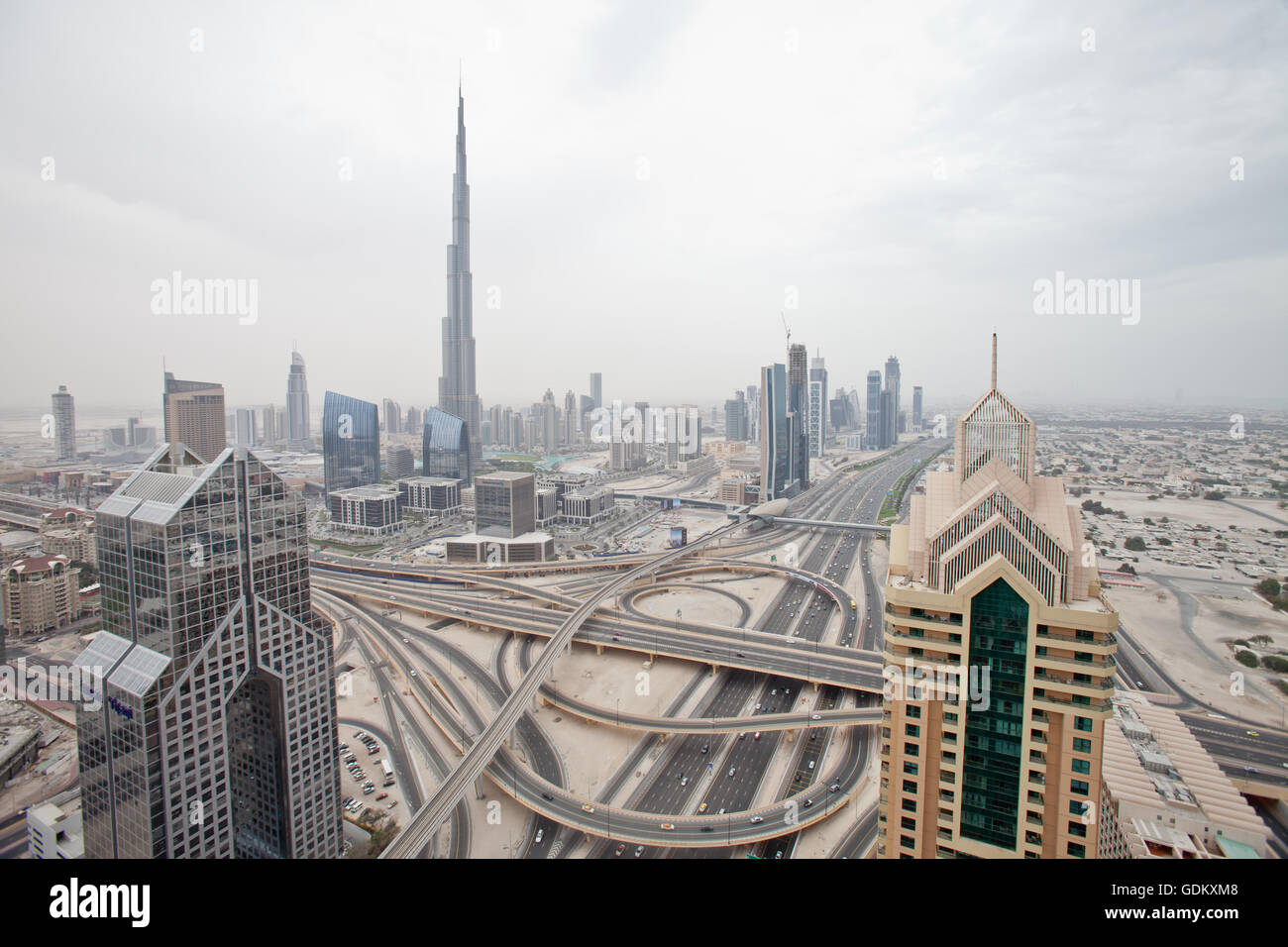 Gioielli su un Indiano spose in mano, Dubai, EAU. Foto Stock