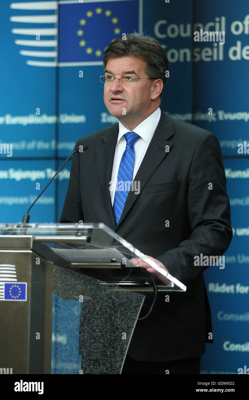Bruxelles, Belgio. 18 Luglio, 2016. Conferenza stampa dopo la CIG con la Serbia, Miroslav Lajcak. Credito: Leonardo Hugo Cavallo/Alamy Live News Foto Stock