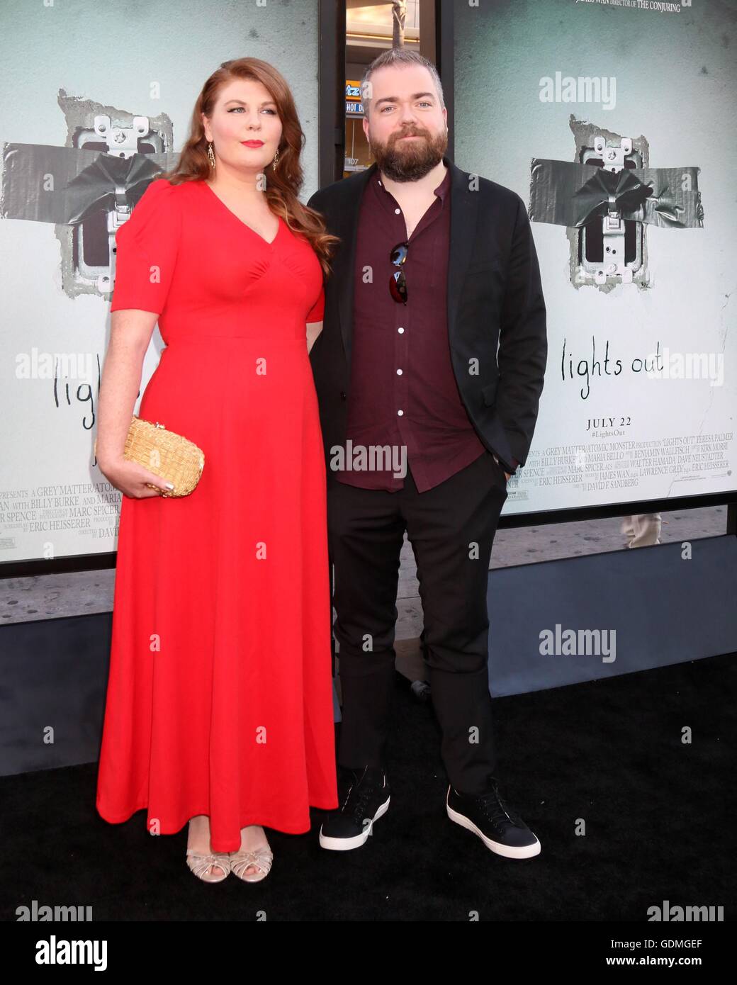 Los Angeles, CA, Stati Uniti d'America. 19 Luglio, 2016. LOS ANGELES - Lug 19: Sacco Losten, David Sandberg alla "Lights Out' Los Angeles Premiere al cinese TCL teatro IMAX sulla luglio 19, 2016 a Los Angeles, CA presso gli arrivi per Lights Out Premiere, Cinese TCL 6 teatri (in precedenza Grauman's), Los Angeles, CA, 19 luglio 2016. Credito: Priscilla concedere/Everett raccolta/Alamy Live News Foto Stock