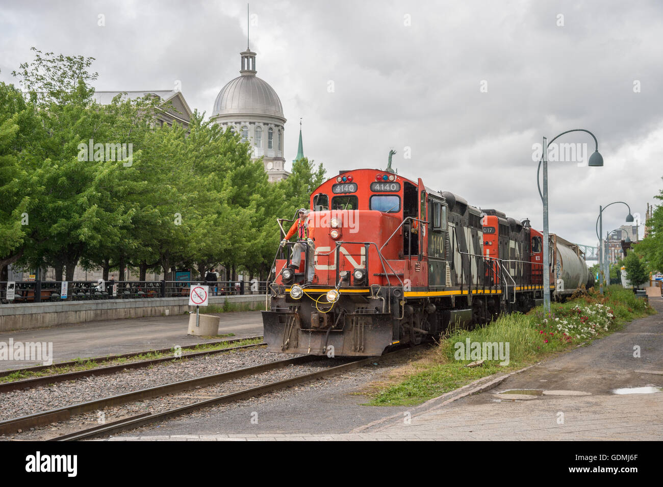 Un treno di NC Montreal Porto Vecchio (Quebec, Canada) Foto Stock