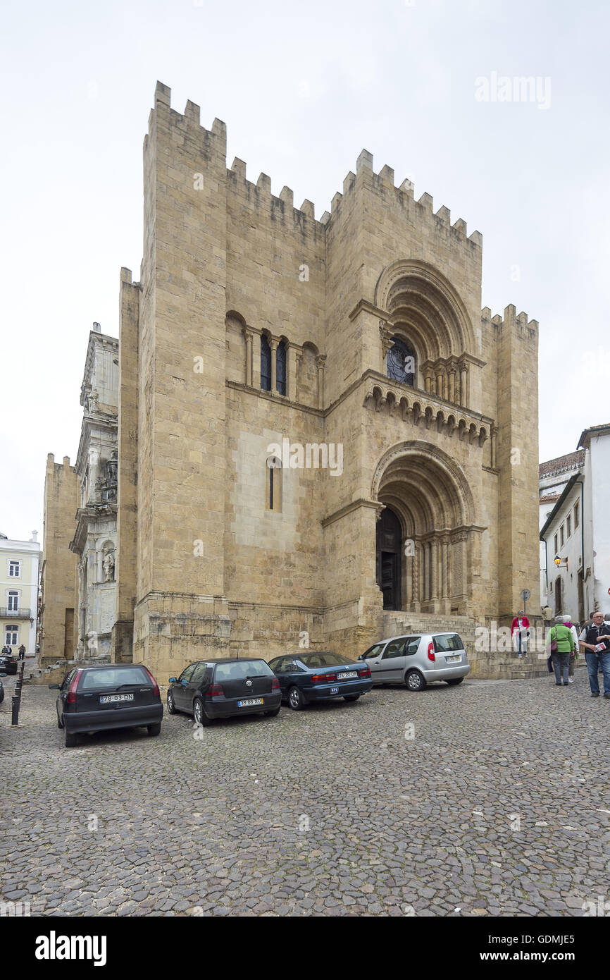 Vecchia Cattedrale (Sé Velha) nella vecchia città di Coimbra, antica città di Coimbra, Coimbra, Distretto di Coimbra, Portogallo, Europa, viaggi Foto Stock