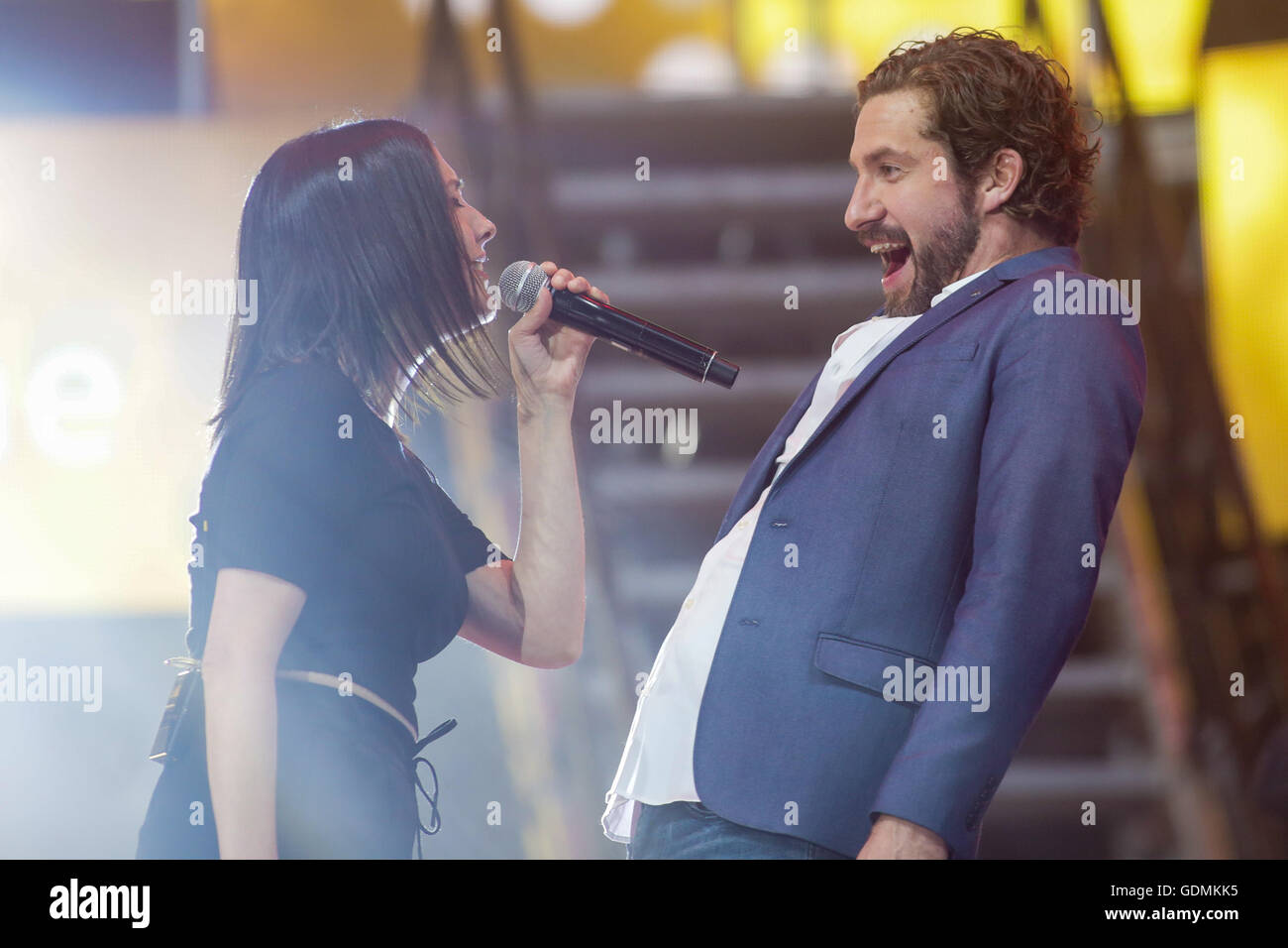 Jonas e Marie-Pierre Arthur eseguire a St-Jean mostra sulle pianure di Abramo in Quebec City durante la Fte nationale du Québec, Giovedì 23 Giugno, 2016. Foto Stock