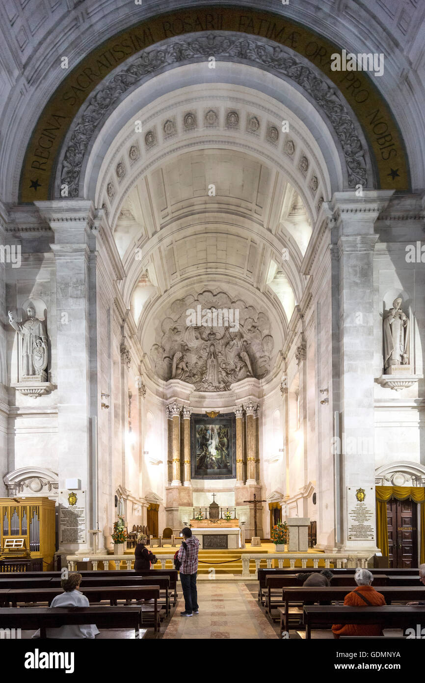 Interno della Basilica Antiga em Fatima, Fatima, Santarem, Portogallo, Europa, viaggi, fotografia di viaggio Foto Stock