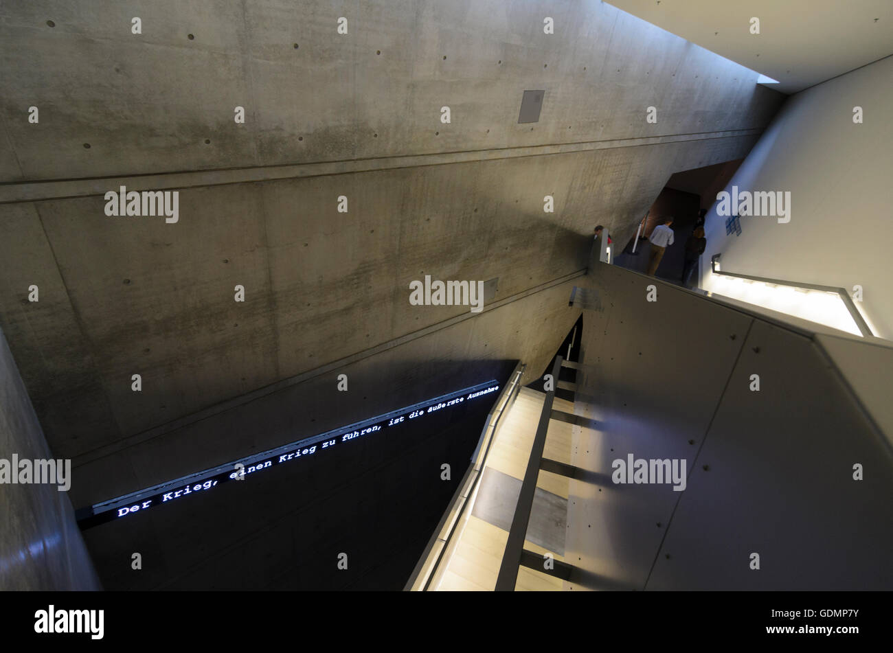 Dresda: Bundeswehr Museo di storia militare : scale, Germania, Sassonia, Sassonia, Foto Stock