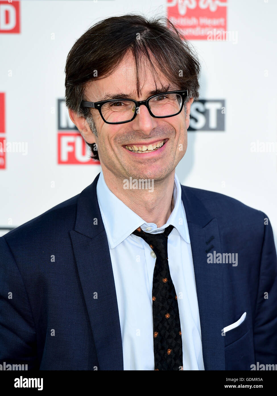 Robert Peston frequentando il gelo Summer Party finalizzata alla raccolta di fondi in aiuto delle miglia Frost fondo e in collaborazione con il British Heart Foundation, a corte di Burton, a Londra. Stampa foto di associazione. Picture Data: lunedì 18 luglio, 2016. Foto di credito dovrebbe leggere: Ian West/PA FILO Foto Stock
