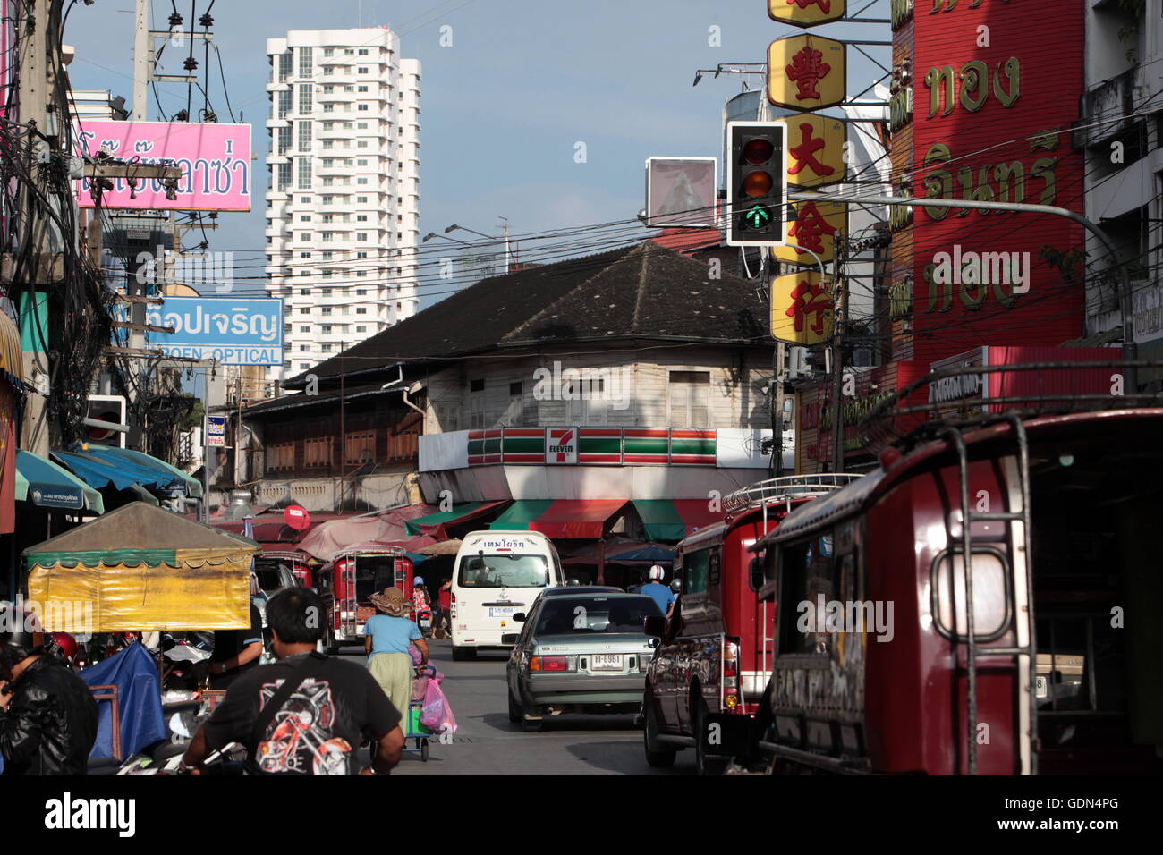 Il centro della città di Chiang Mai nel nord della Thailandia in Southeastasia. Foto Stock