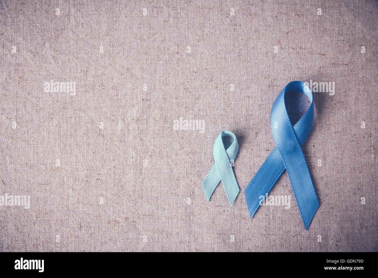 Luce blu, blu cielo nastri sfondo tonificante, il cancro della prostata consapevolezza,l'acalasia consapevolezza e carcinoma adrenocorticali consapevole Foto Stock