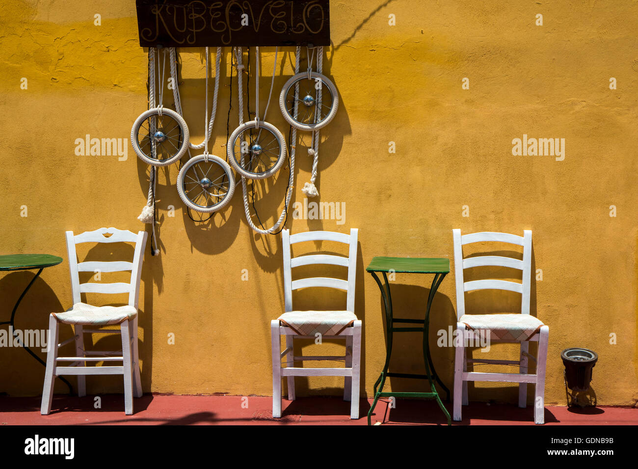 Negozio di artigianato Ekklisia Agios Ioannis Chiesa Poseidonia Syros Grecia Foto Stock