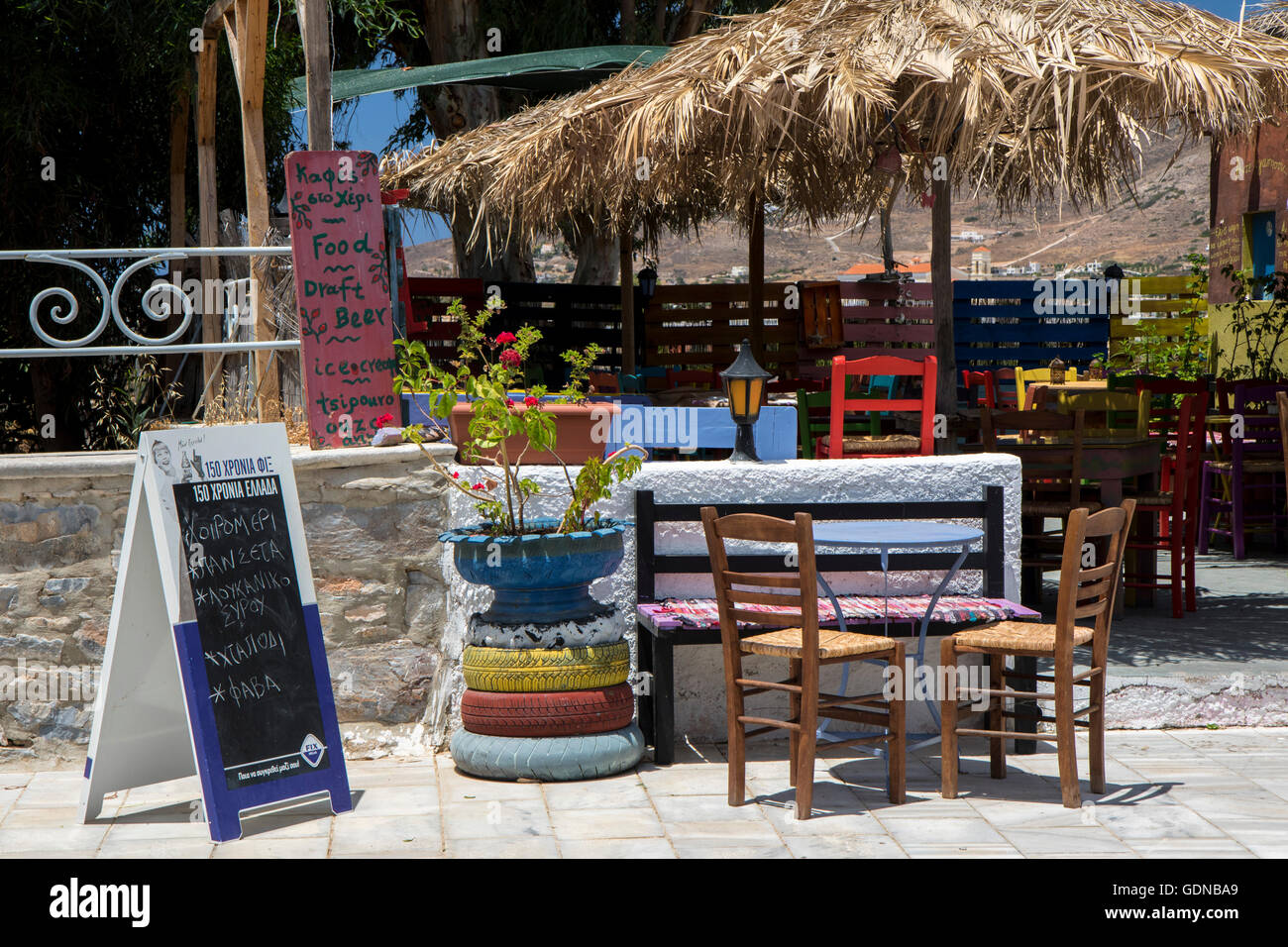 Taverna Ekklisia Agios Ioannis Chiesa Poseidonia Syros Grecia Foto Stock