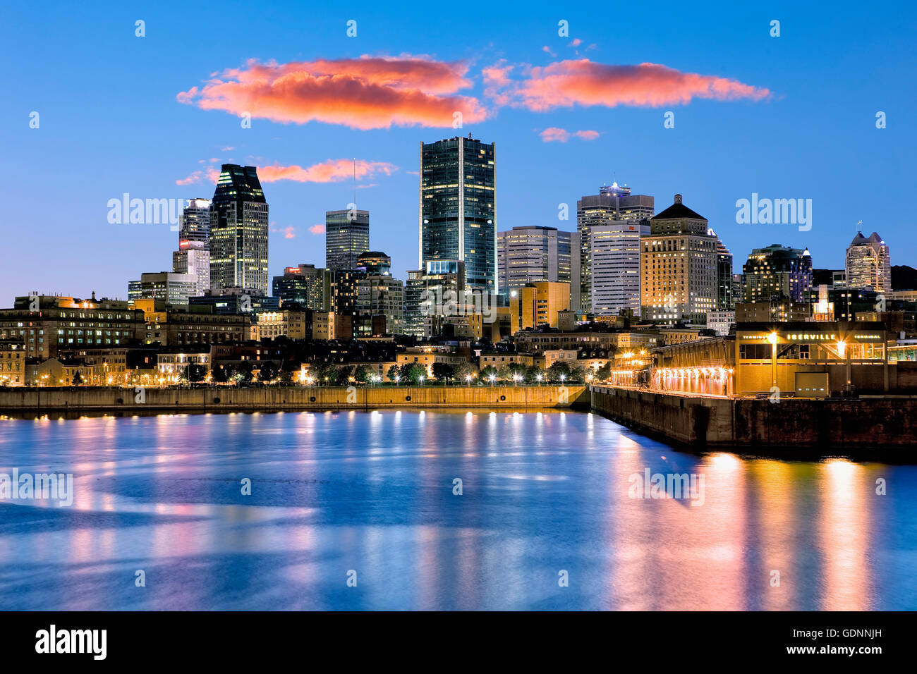 Montreal skyline notturno Foto Stock
