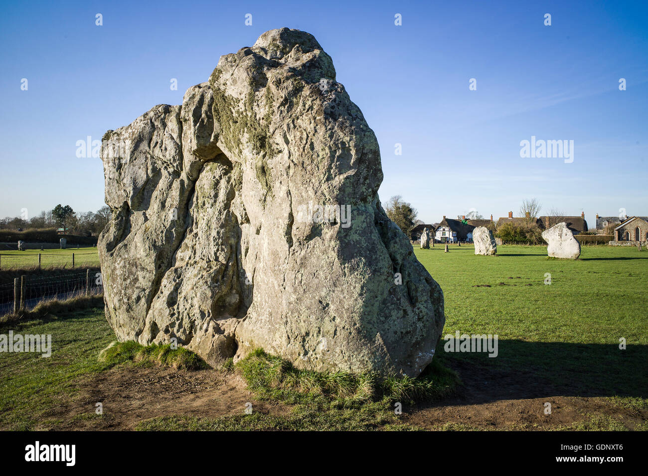 Storico pietre permanente ad Avebury nel WILTSHIRE REGNO UNITO Foto Stock