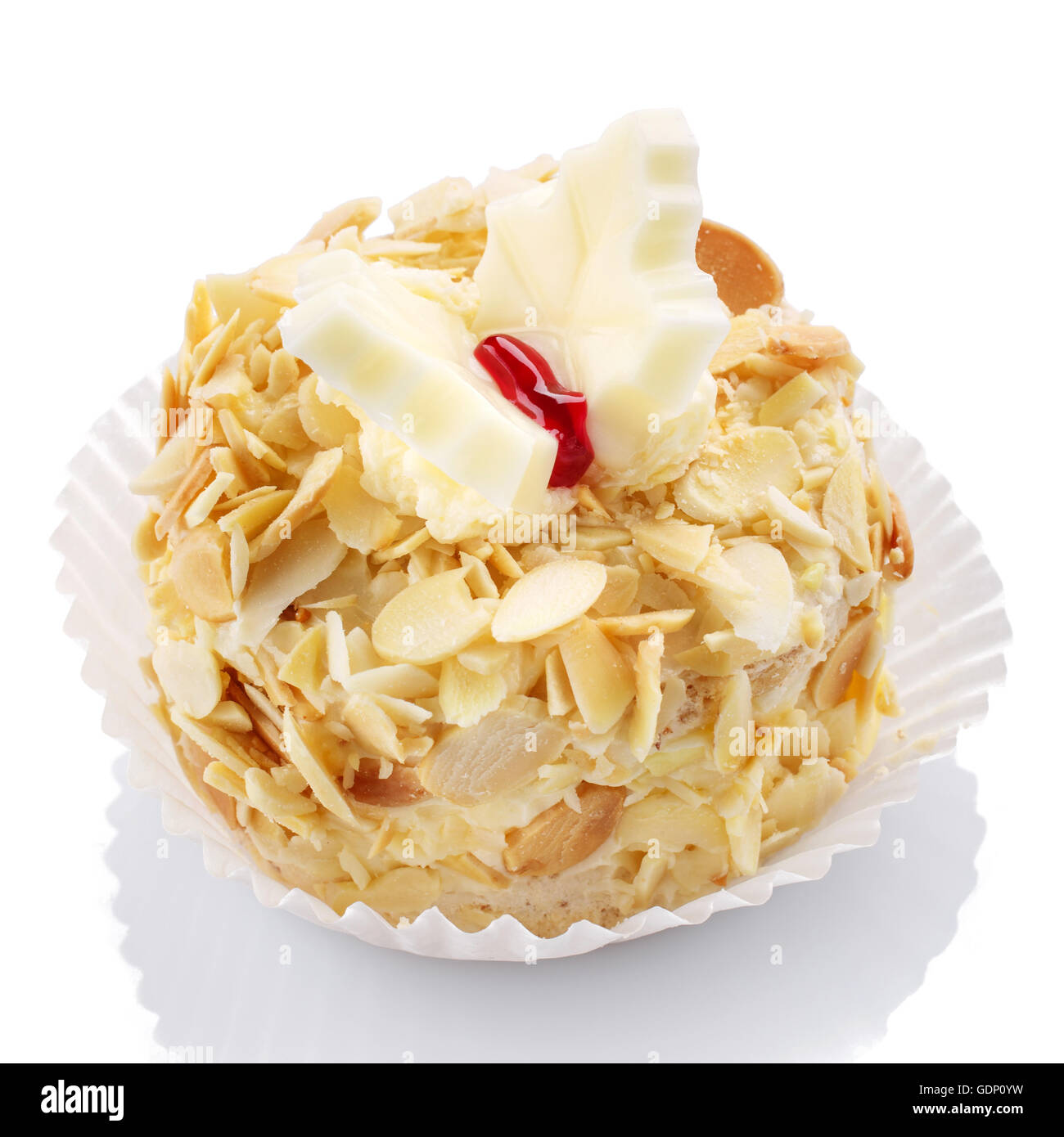 Gustosi piatti deliziosi snack dolce su sfondo bianco Foto Stock