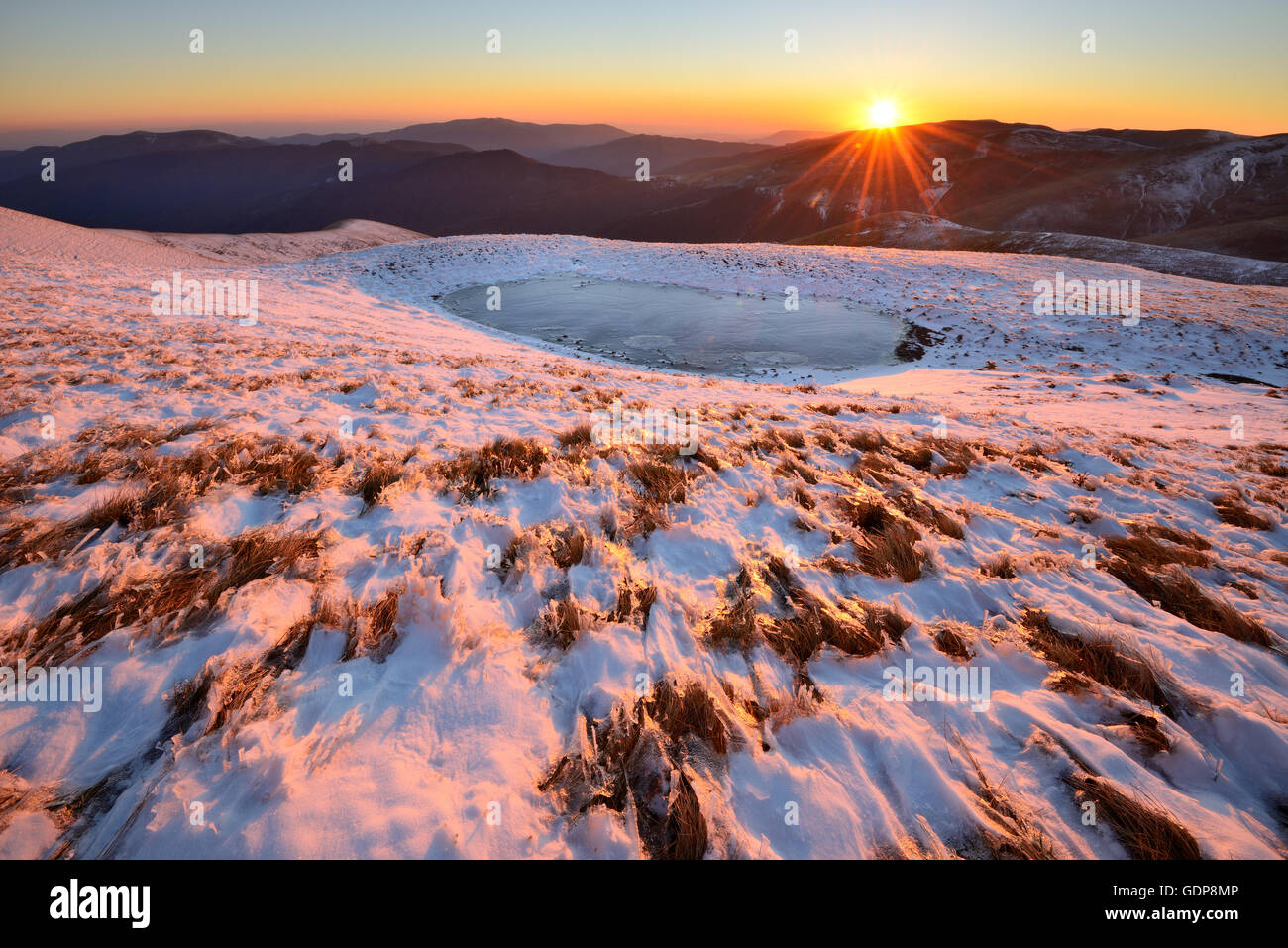 Svidovets montagna cresta, Carpazi, regione di Ivano-Frankovsk, Ucraina Foto Stock