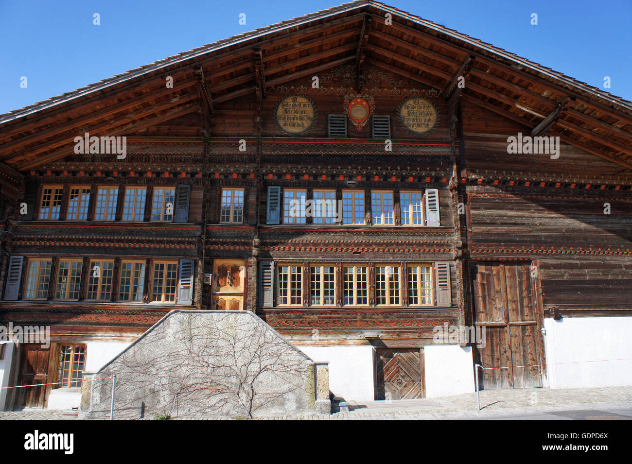 Registro storico house, 'Stucki Haus',tradizionale stile Bernese, Reichenbach, Svizzera Foto Stock