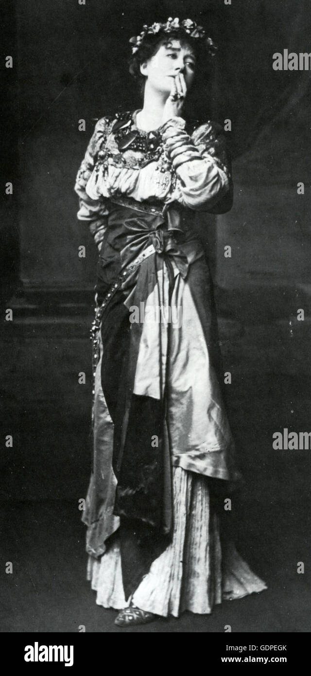 ELLEN TERRY (1847-1928) tappa inglese come attrice Imogen in Shakespeare's Cymbeline presso il Liceo di Londra nel 1896 da un dipinto di Lawrence Alma-Tadema Foto Stock