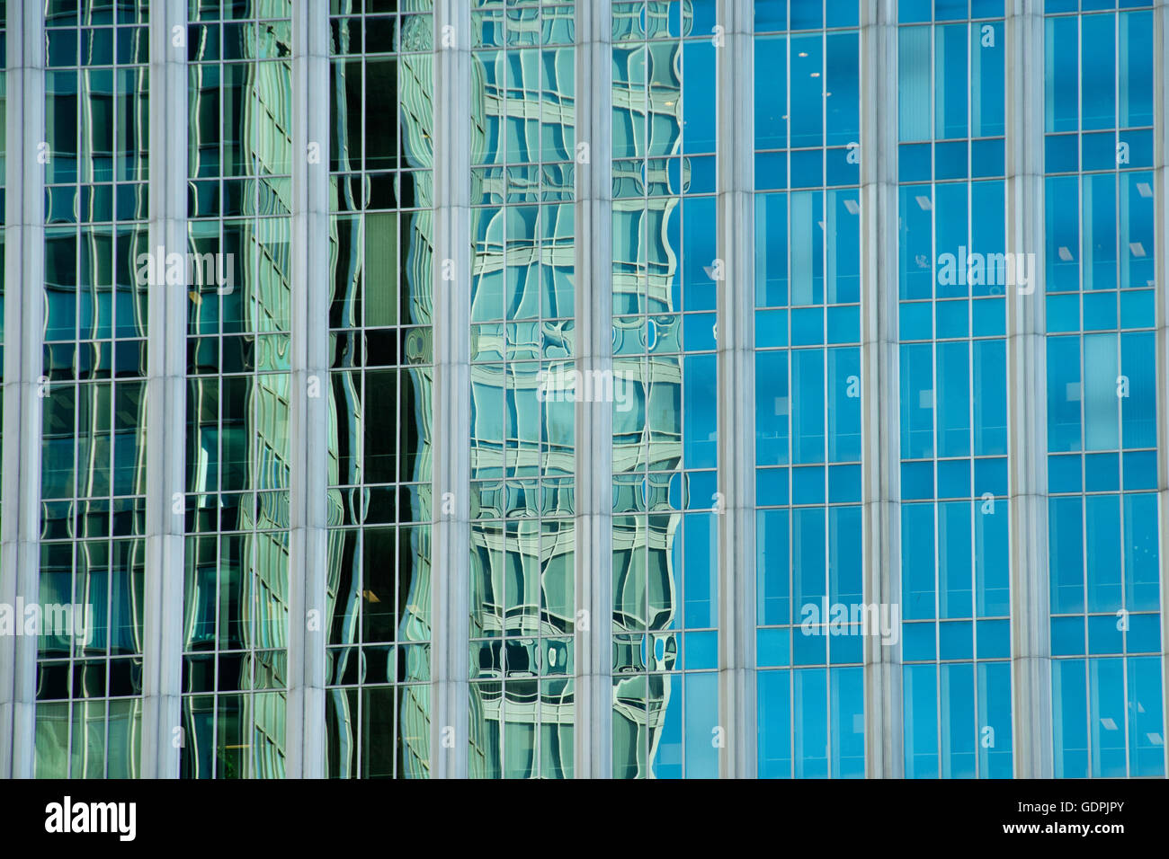 Finestra grattacielo riflessioni, Vancouver BC, Canada Foto Stock