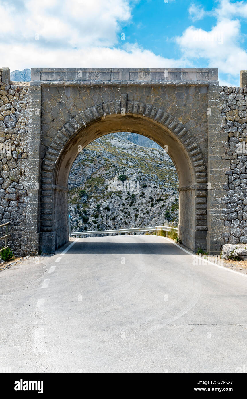 Strada per Sa Calobra nella Serra de Tramuntana - Montagne in Mallorca, Spagna Foto Stock