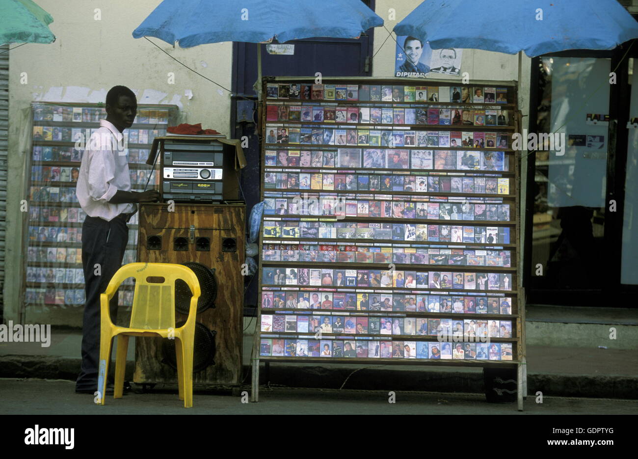 Una musica e video shop presso il villaggio di Las Terrenas su Samanaon nella Repubblica Dominicana nel Mar dei Caraibi in latino Americ Foto Stock