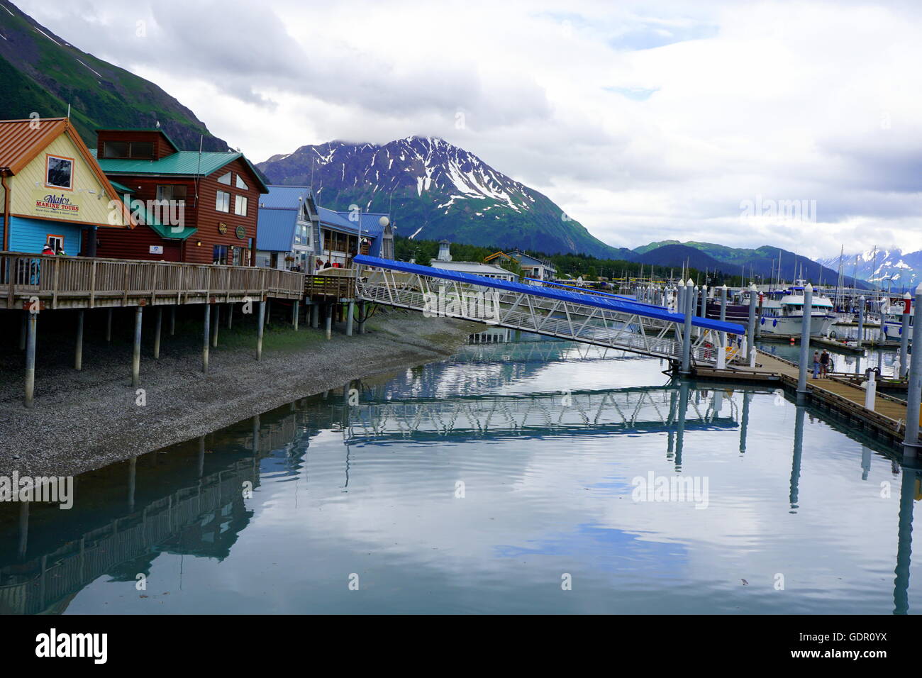Negozi di articoli da regalo al piccolo Boat Harbour, risurrezione Bay di Seward, Alaska Foto Stock